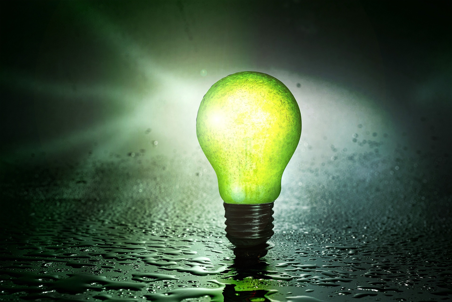 Ampoule lumineuse symbolisant les économies d'énergie